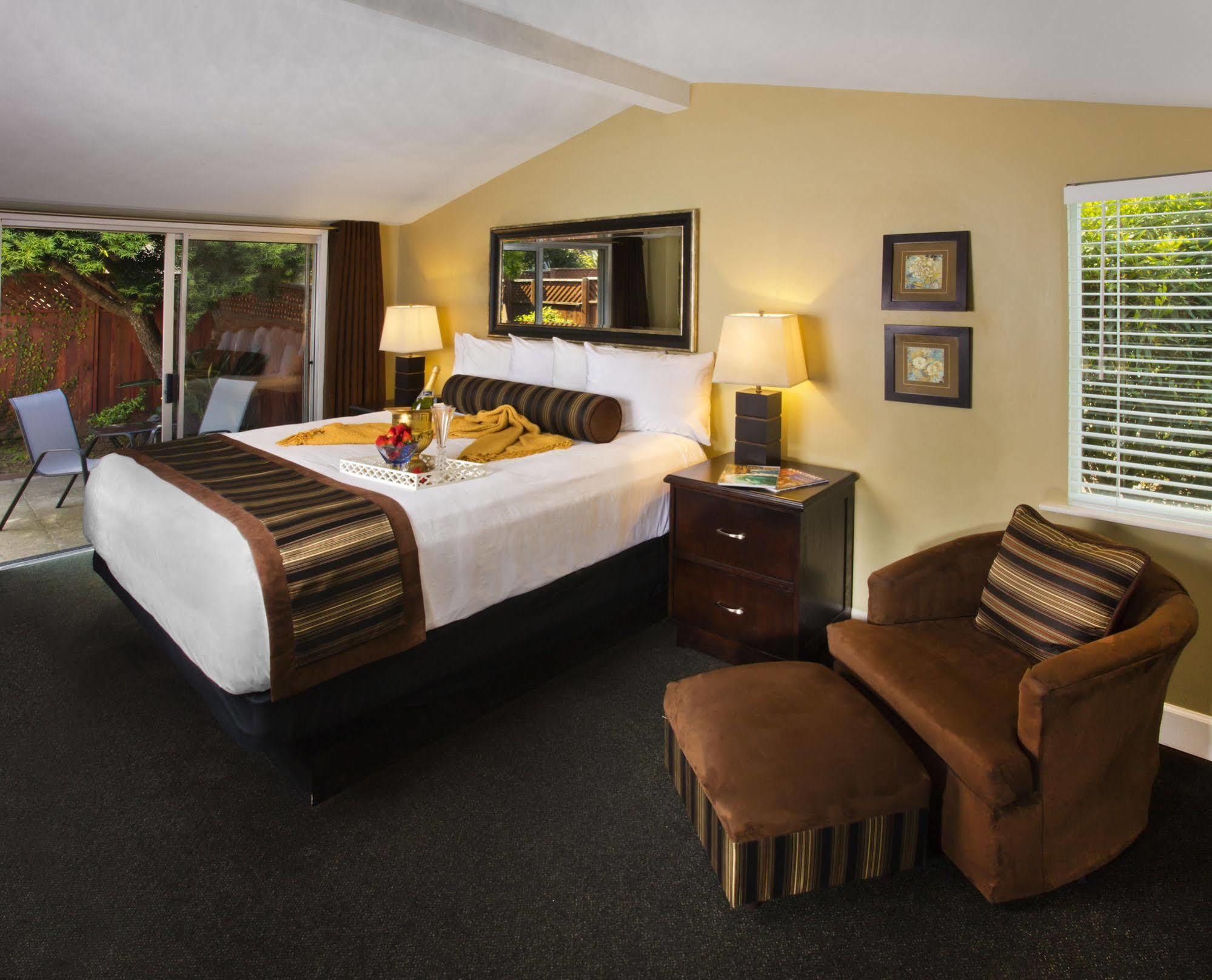 Monterey Peninsula Inn Pacific Grove Dış mekan fotoğraf